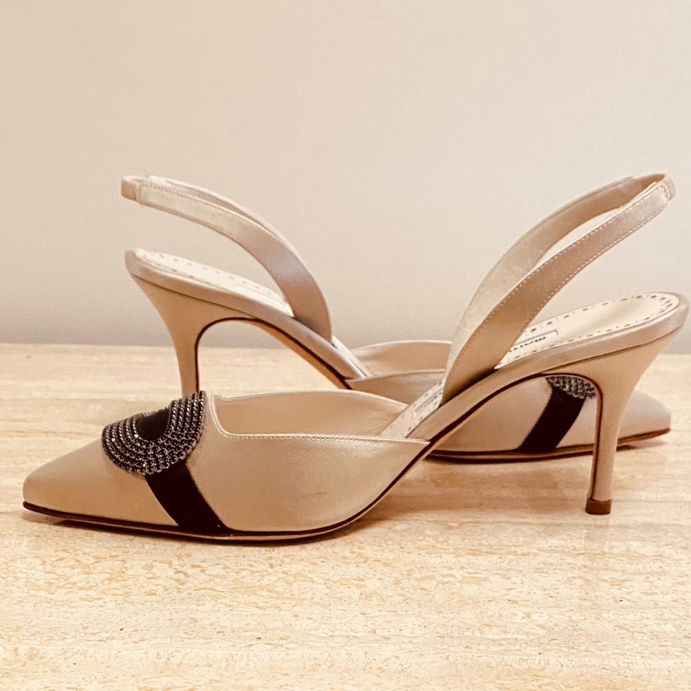 Manolo Blahnik - Picture 2 of 11